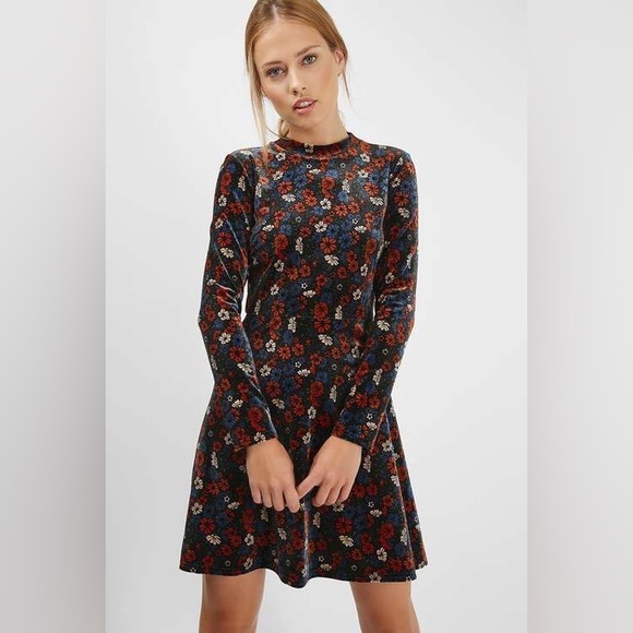 Topshop Dresses & Skirts - Topshop velvet floral mini dress with long sleeves